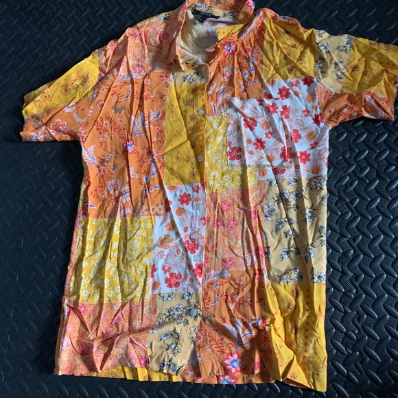 forever 21 multi pattern button up size small - Picture 1 of 3
